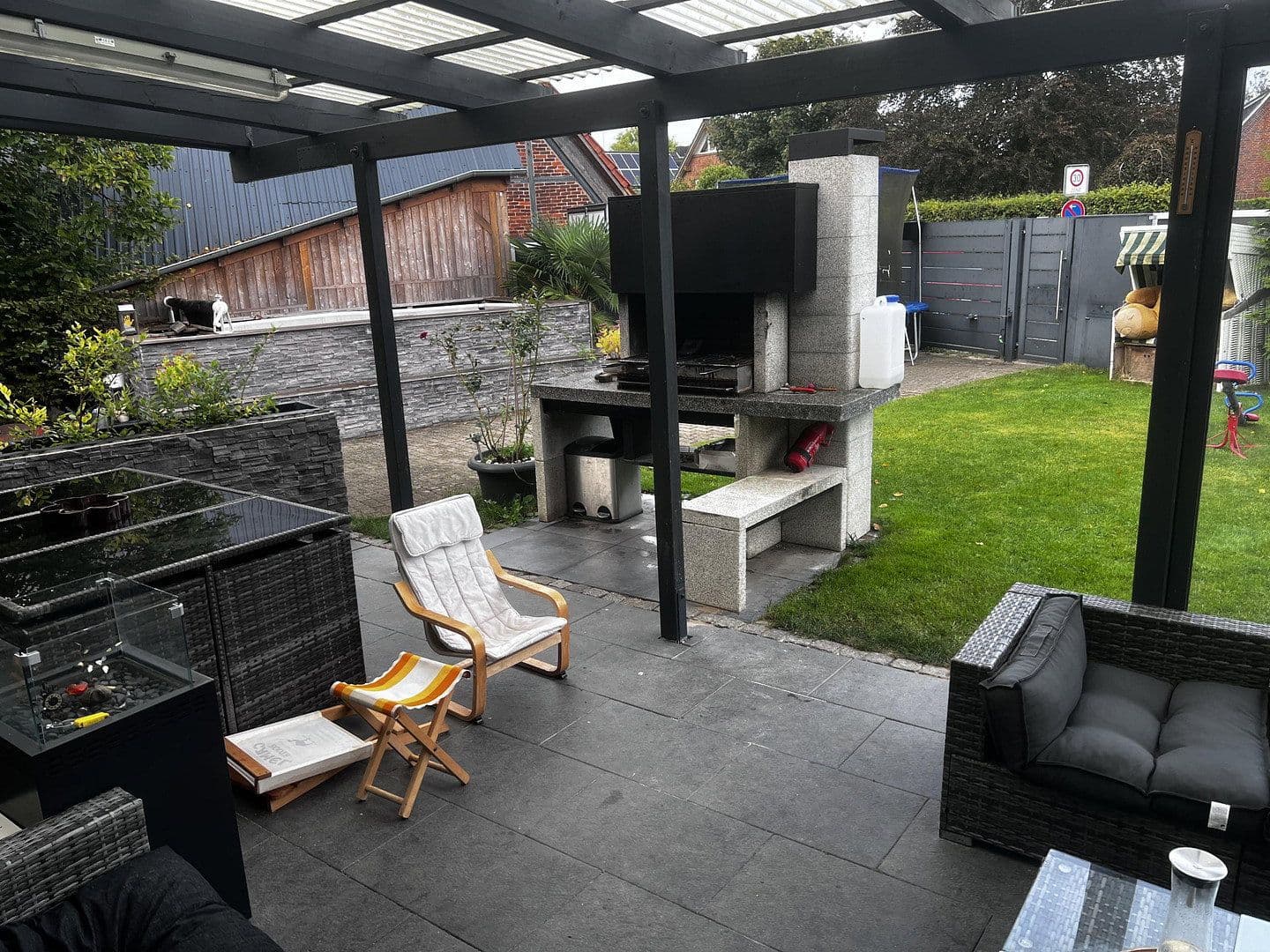 Predaj domu 220 m², pozemok 560 m², Dorfstraße 119, Tangstedt, Šlezvicko-Holštajnsko Predaj domu 220 m², pozemok 560 m², Dorfstraße 119, Tangstedt, Šlezvicko-Holštajnsko