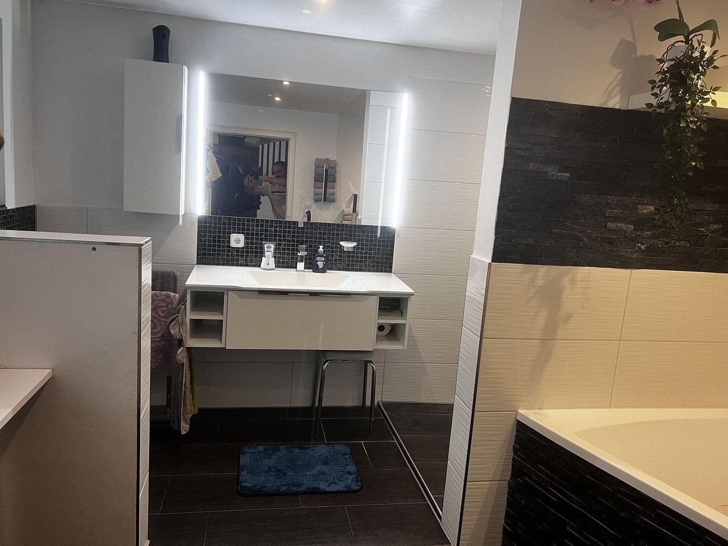 Predaj domu 220 m², pozemok 560 m², Dorfstraße 119, Tangstedt, Šlezvicko-Holštajnsko Predaj domu 220 m², pozemok 560 m², Dorfstraße 119, Tangstedt, Šlezvicko-Holštajnsko