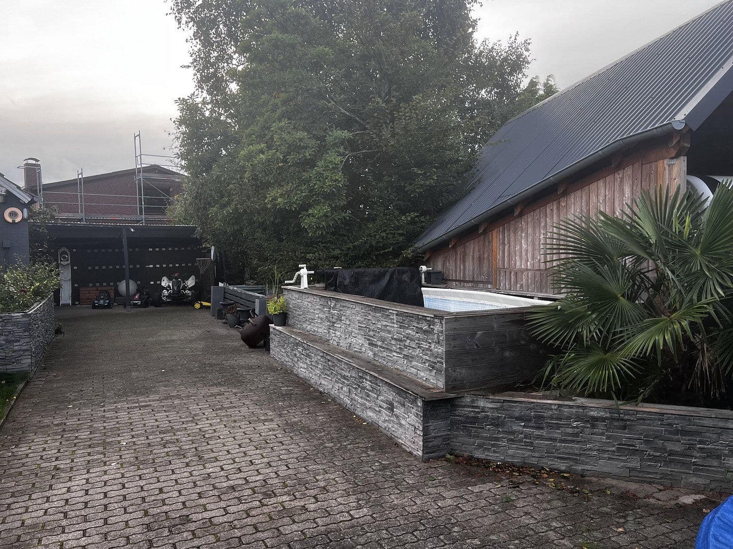 Predaj domu 220 m², pozemok 560 m², Dorfstraße 119, Tangstedt, Šlezvicko-Holštajnsko Predaj domu 220 m², pozemok 560 m², Dorfstraße 119, Tangstedt, Šlezvicko-Holštajnsko