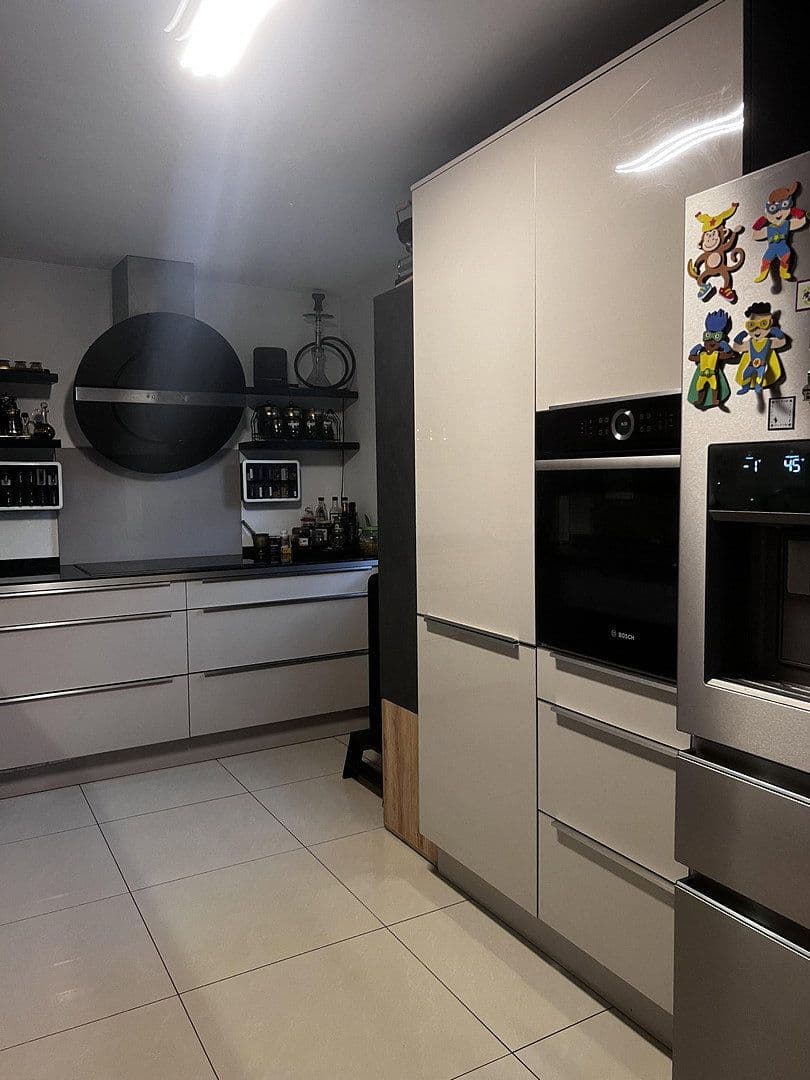 Predaj domu 220 m², pozemok 560 m², Dorfstraße 119, Tangstedt, Šlezvicko-Holštajnsko Predaj domu 220 m², pozemok 560 m², Dorfstraße 119, Tangstedt, Šlezvicko-Holštajnsko