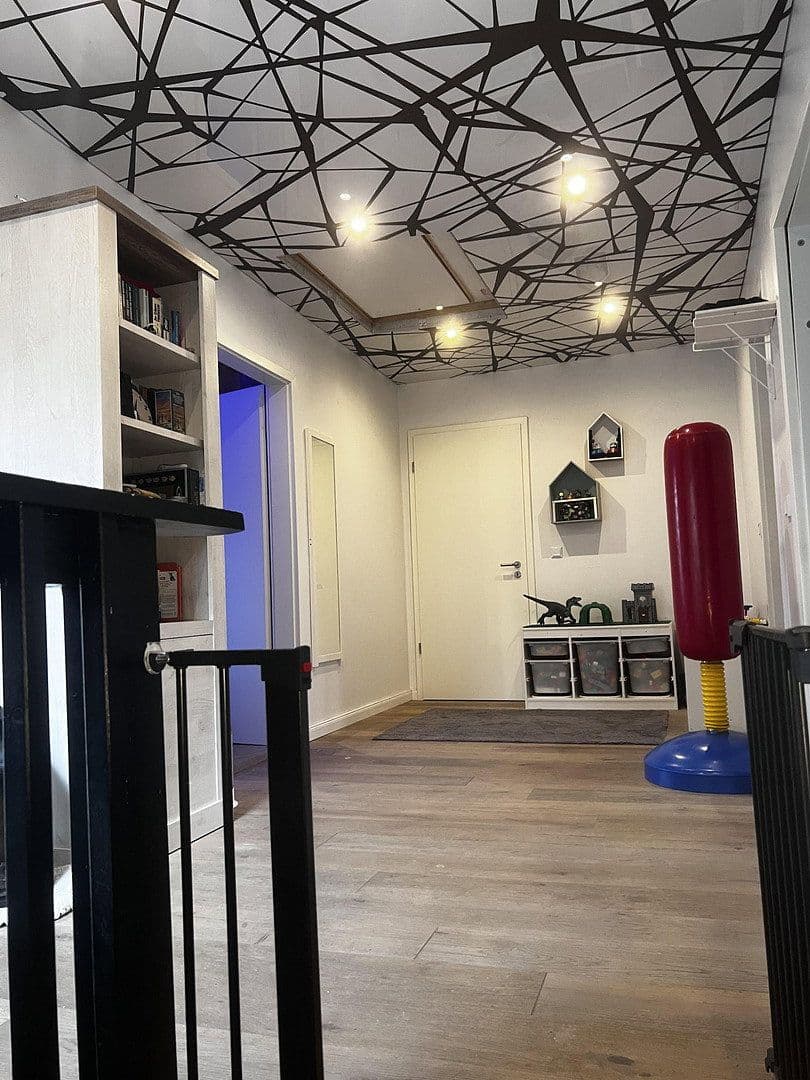 Predaj domu 220 m², pozemok 560 m², Dorfstraße 119, Tangstedt, Šlezvicko-Holštajnsko Predaj domu 220 m², pozemok 560 m², Dorfstraße 119, Tangstedt, Šlezvicko-Holštajnsko