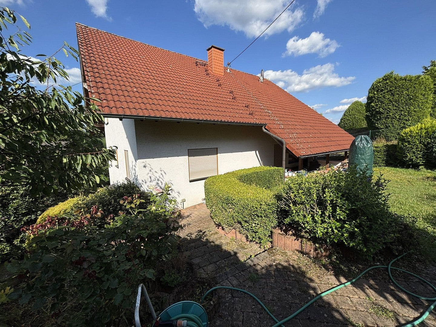 Predaj domu 235 m², pozemok 504 m², Neunkirchen-Seelscheid, Severné Porýnie - Westfálsko Predaj domu 235 m², pozemok 504 m², Neunkirchen-Seelscheid, Severné Porýnie - Westfálsko