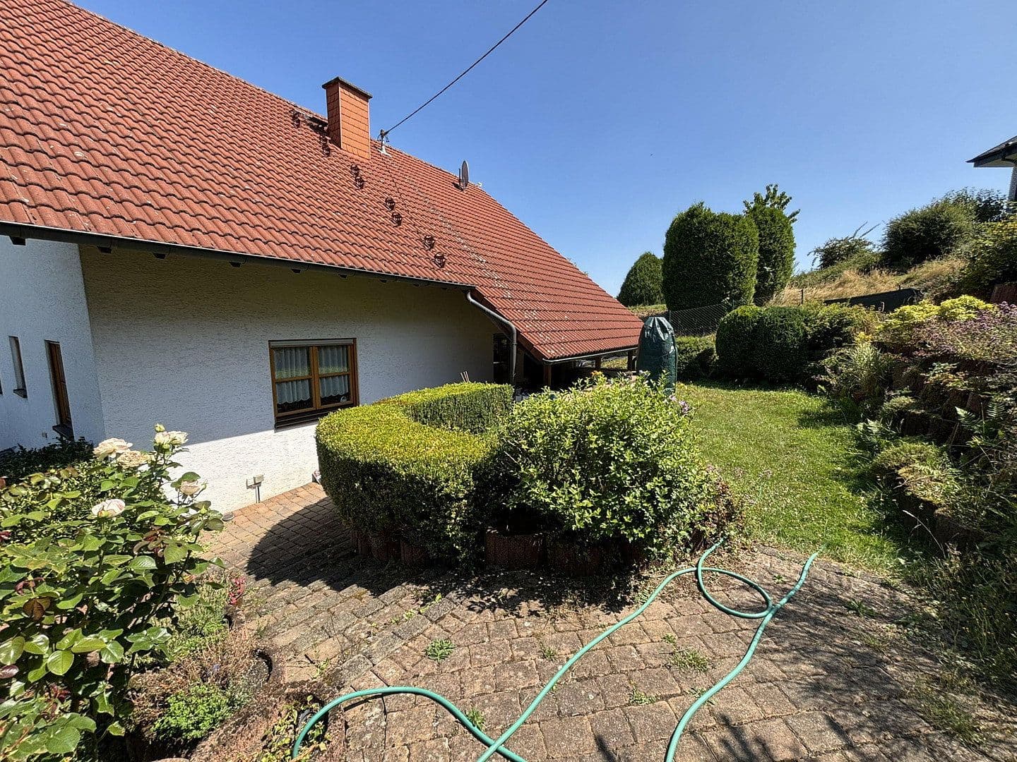 Predaj domu 235 m², pozemok 504 m², Neunkirchen-Seelscheid, Severné Porýnie - Westfálsko Predaj domu 235 m², pozemok 504 m², Neunkirchen-Seelscheid, Severné Porýnie - Westfálsko