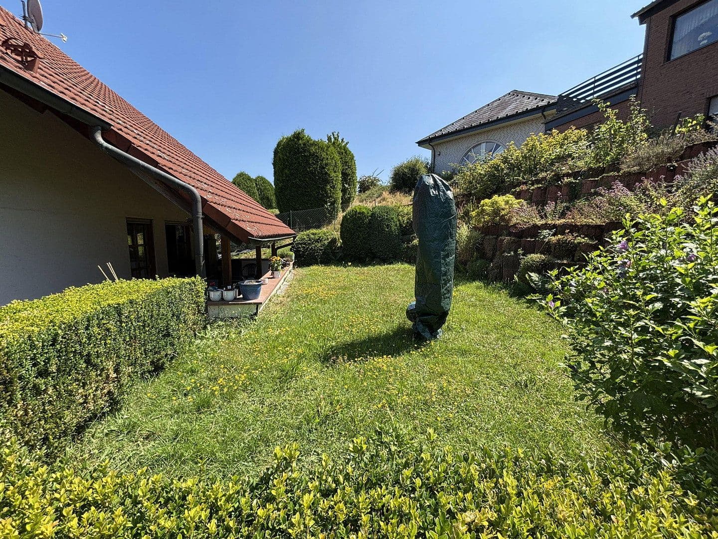 Predaj domu 235 m², pozemok 504 m², Neunkirchen-Seelscheid, Severné Porýnie - Westfálsko Predaj domu 235 m², pozemok 504 m², Neunkirchen-Seelscheid, Severné Porýnie - Westfálsko