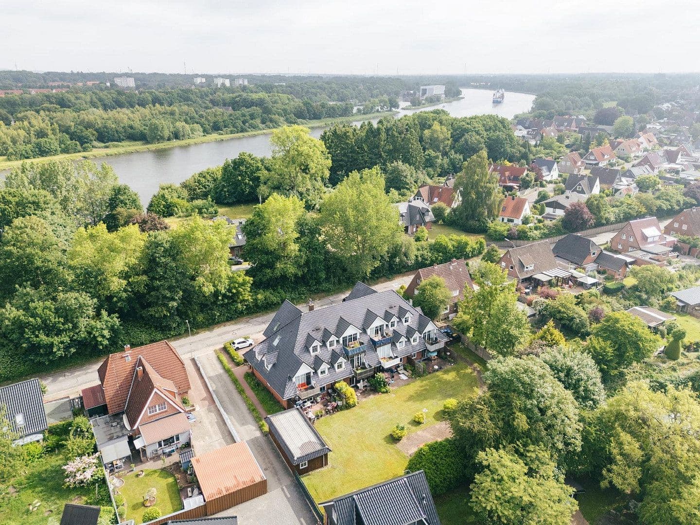 Prenájom bytu 3-izbový 100 m², Fährstr. 67, Osterrönfeld, Šlezvicko-Holštajnsko Prenájom bytu 3-izbový 100 m², Fährstr. 67, Osterrönfeld, Šlezvicko-Holštajnsko