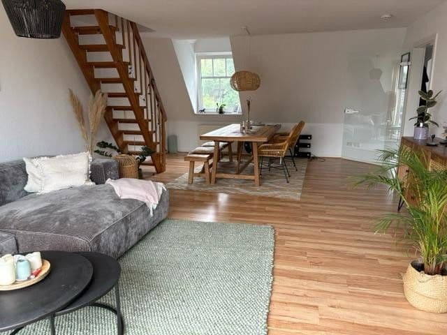 Prenájom bytu 3-izbový 100 m², Fährstr. 67, Osterrönfeld, Šlezvicko-Holštajnsko Prenájom bytu 3-izbový 100 m², Fährstr. 67, Osterrönfeld, Šlezvicko-Holštajnsko