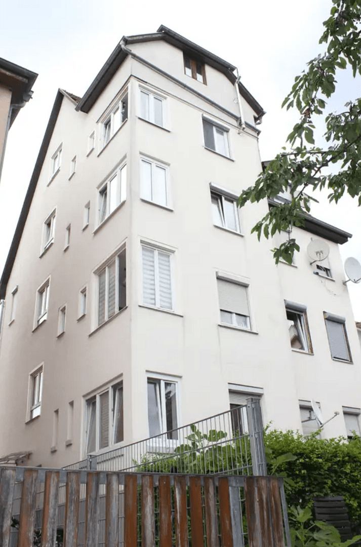 Prenájom bytu 3-izbový 66 m², Halbergstr. 18, Esslingen am Neckar, Bádensko-Wurttembersko Prenájom bytu 3-izbový 66 m², Halbergstr. 18, Esslingen am Neckar, Bádensko-Wurttembersko