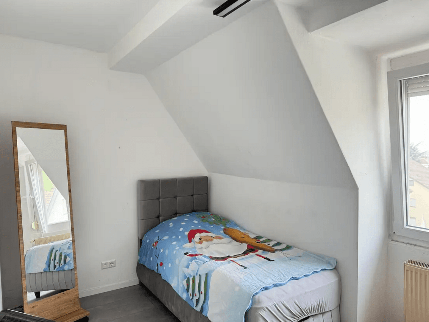 Prenájom bytu 3-izbový 66 m², Halbergstr. 18, Esslingen am Neckar, Bádensko-Wurttembersko Prenájom bytu 3-izbový 66 m², Halbergstr. 18, Esslingen am Neckar, Bádensko-Wurttembersko