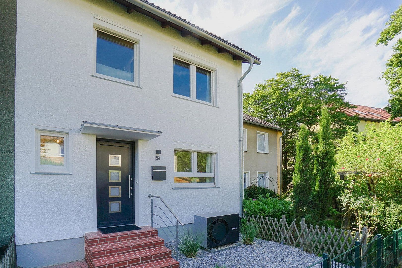 Predaj domu 120 m², pozemok 174 m², Wolfenbüttel, Dolné Sasko Predaj domu 120 m², pozemok 174 m², Wolfenbüttel, Dolné Sasko