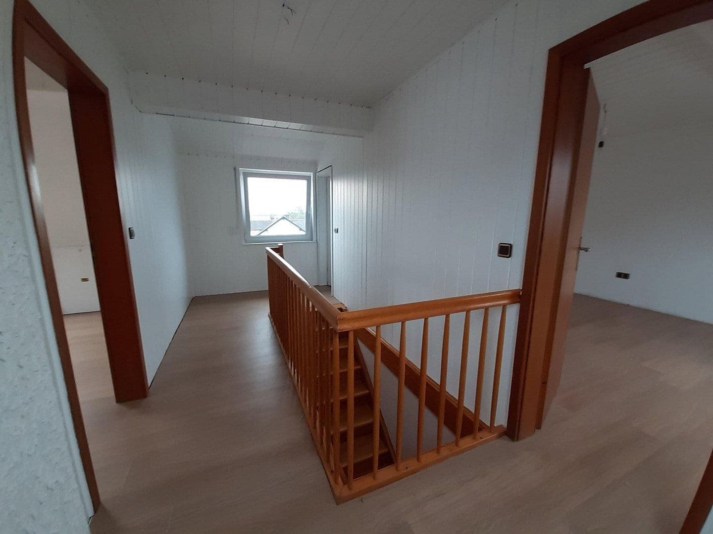 Prenájom bytu 2-izbový 60 m², Hauptstraße 43, Hammersbach, Hesensko Prenájom bytu 2-izbový 60 m², Hauptstraße 43, Hammersbach, Hesensko