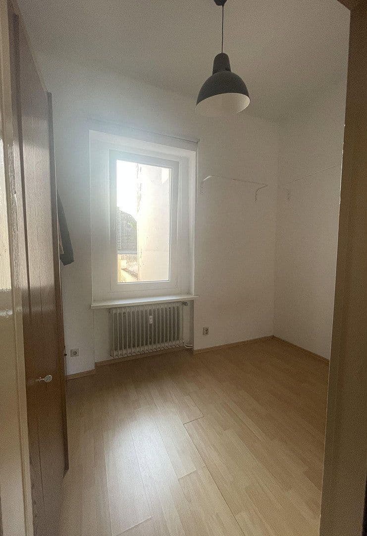 Prenájom bytu 1-izbový 41 m², Plateniustr. 18, Wuppertal, Severné Porýnie - Westfálsko Prenájom bytu 1-izbový 41 m², Plateniustr. 18, Wuppertal, Severné Porýnie - Westfálsko