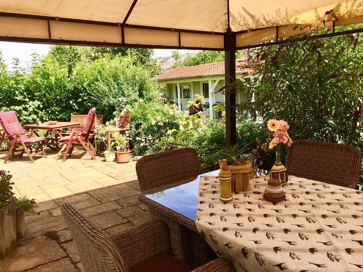Predaj domu 160 m², pozemok 1.357 m², Ralingen, Porýnie-Falcko Predaj domu 160 m², pozemok 1.357 m², Ralingen, Porýnie-Falcko