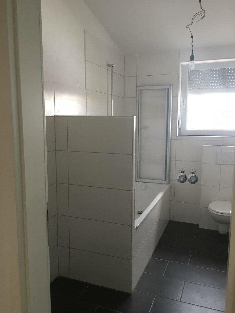 Predaj bytu 3-izbový 90 m², Walldorf, Bádensko-Wurttembersko Predaj bytu 3-izbový 90 m², Walldorf, Bádensko-Wurttembersko