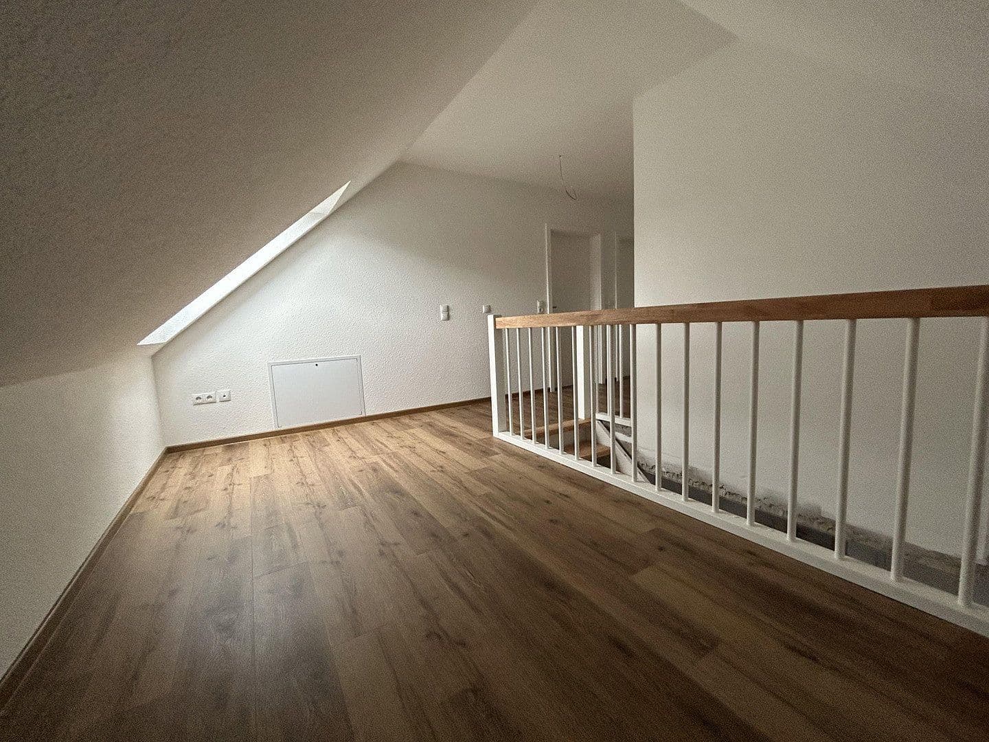 Prenájom domu 128 m², pozemok 330 m², II.Hüllenweg 20 a, Barßel, Dolné Sasko Prenájom domu 128 m², pozemok 330 m², II.Hüllenweg 20 a, Barßel, Dolné Sasko