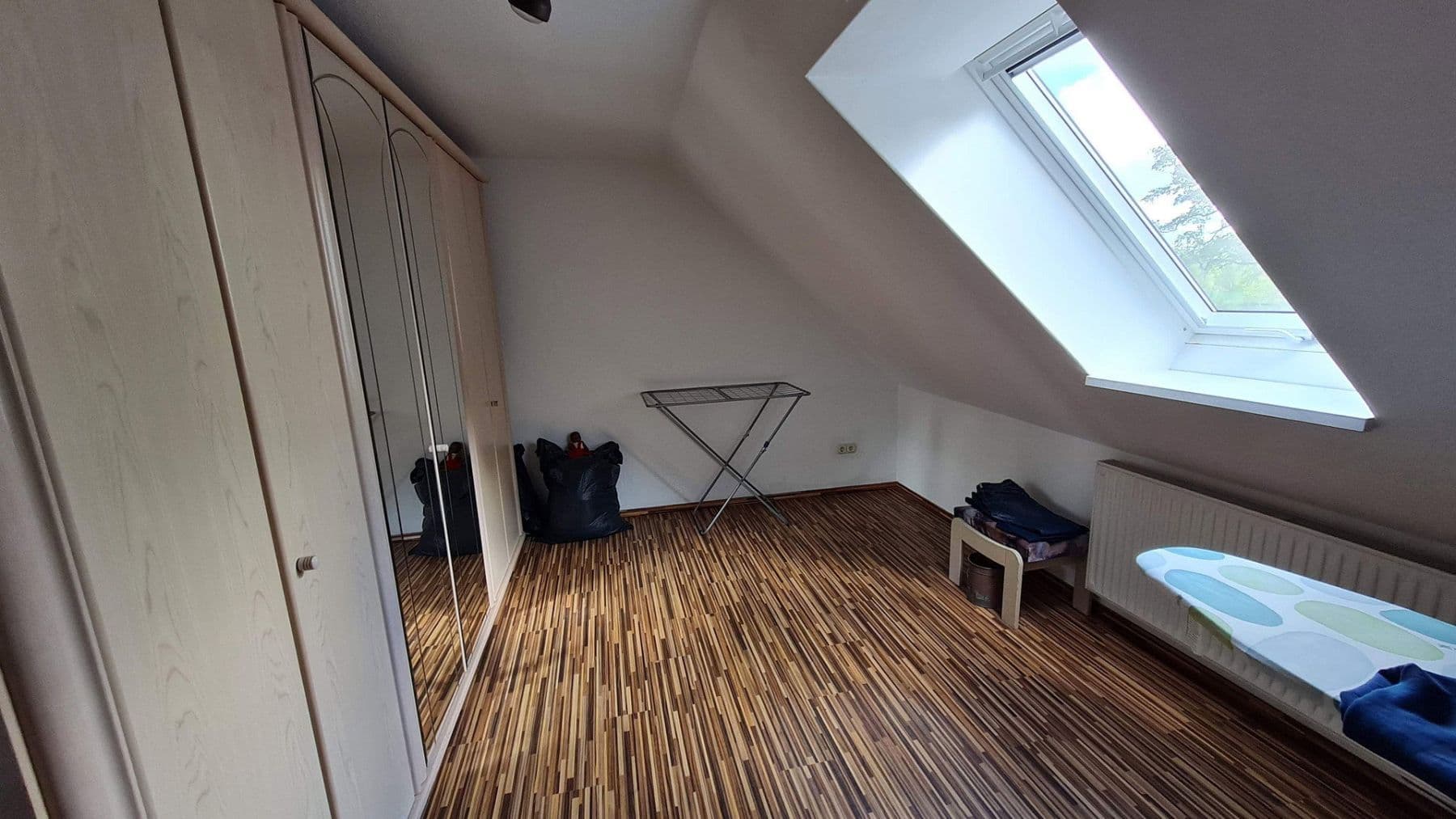Prenájom bytu 3-izbový 127 m², Ostercappeln, Dolné Sasko Prenájom bytu 3-izbový 127 m², Ostercappeln, Dolné Sasko