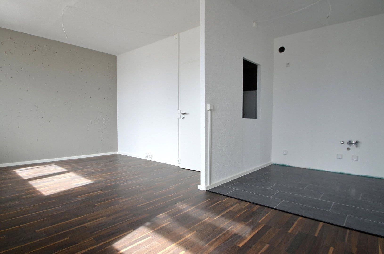 Prenájom bytu 3-izbový 57 m², Rigaer Strasse 1, Halle (Saale), Sasko-Anhaltsko Prenájom bytu 3-izbový 57 m², Rigaer Strasse 1, Halle (Saale), Sasko-Anhaltsko