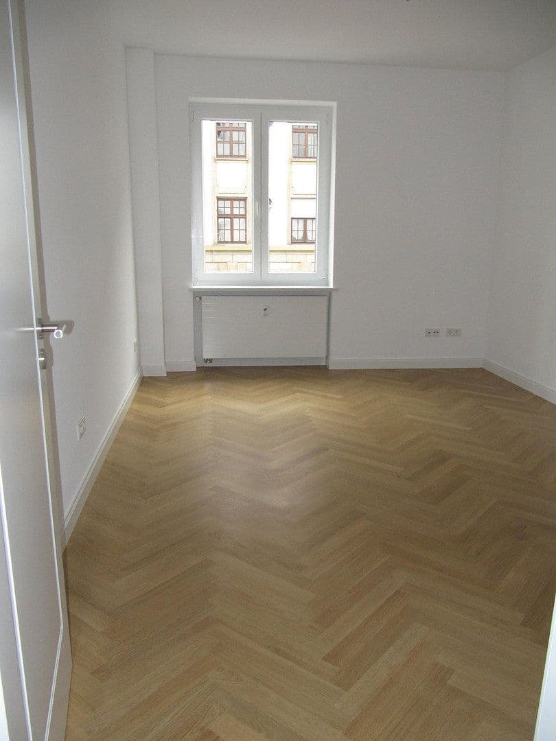 Prenájom bytu 3-izbový 75 m², Schwarzwaldstr. 4, Mannheim OT Lindenhof, Bádensko-Wurttembersko Prenájom bytu 3-izbový 75 m², Schwarzwaldstr. 4, Mannheim OT Lindenhof, Bádensko-Wurttembersko