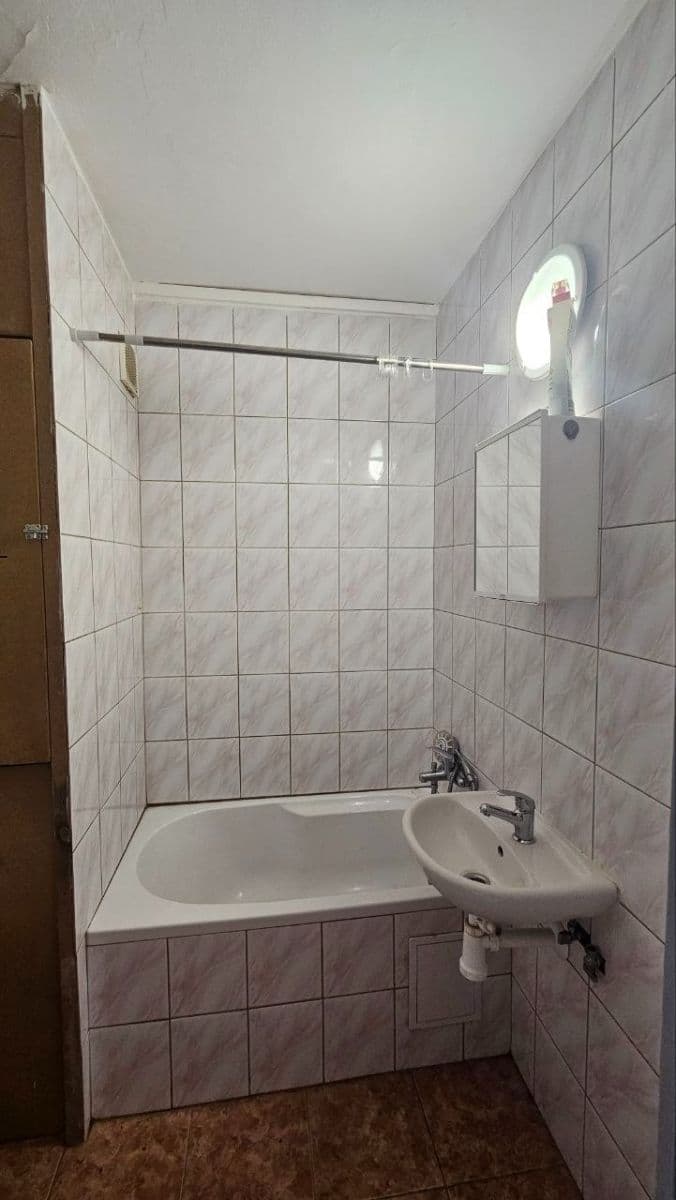 Predaj bytu 2-izbový 39 m², Horská, Tanvald, Liberecký kraj Predaj bytu 2-izbový 39 m², Horská, Tanvald, Liberecký kraj