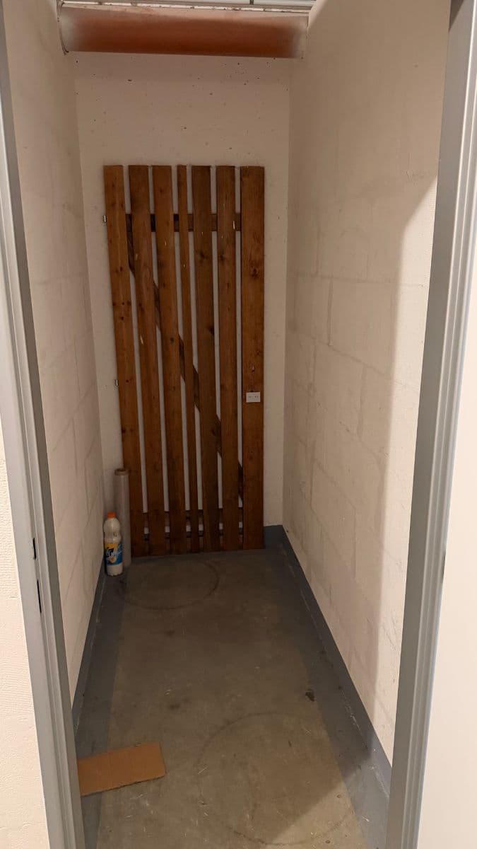 Prenájom bytu 1-izbový 35 m², Sicherova, Praha, Praha Prenájom bytu 1-izbový 35 m², Sicherova, Praha, Praha