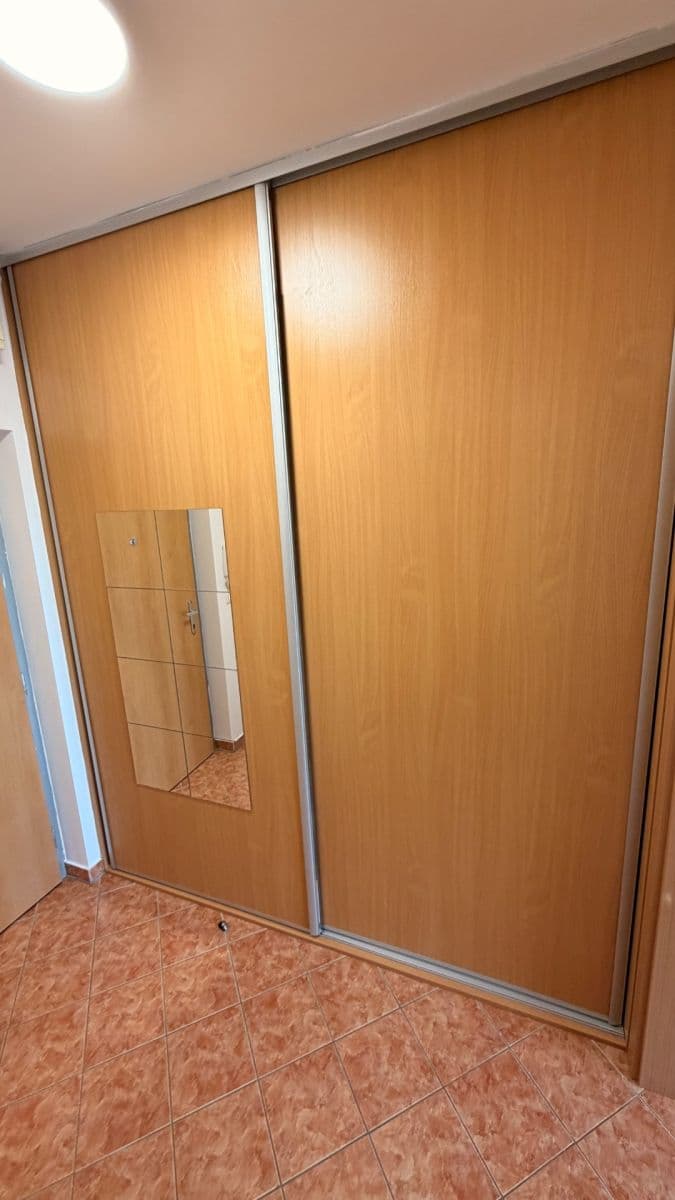 Prenájom bytu 1-izbový 35 m², Sicherova, Praha, Praha Prenájom bytu 1-izbový 35 m², Sicherova, Praha, Praha