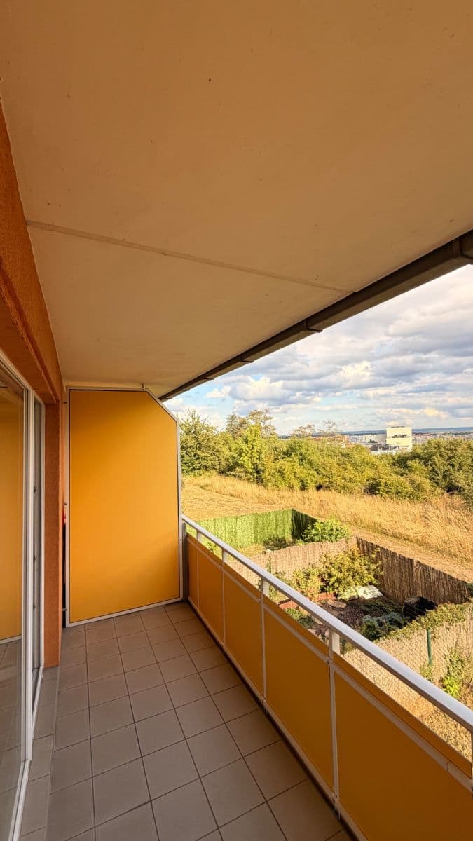 Prenájom bytu 1-izbový 35 m², Sicherova, Praha, Praha Prenájom bytu 1-izbový 35 m², Sicherova, Praha, Praha