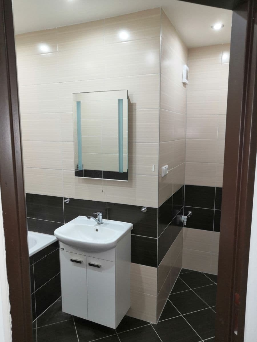 Prenájom bytu 2-izbový 55 m², Bořivojova, Roudnice nad Labem, Ústecký kraj Prenájom bytu 2-izbový 55 m², Bořivojova, Roudnice nad Labem, Ústecký kraj