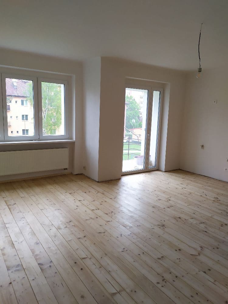 Prenájom bytu 3-izbový 77 m², Kpt. Jaroše, Beroun, Středočeský kraj Prenájom bytu 3-izbový 77 m², Kpt. Jaroše, Beroun, Středočeský kraj