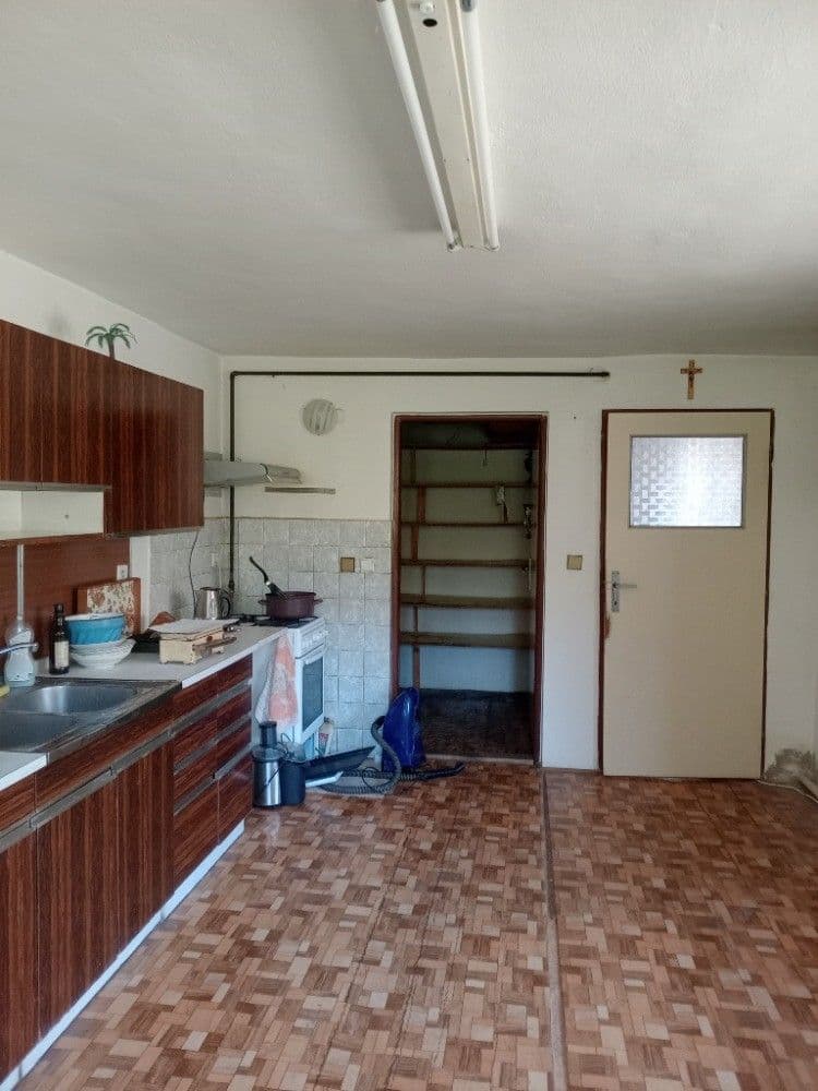 Predaj domu 180 m², pozemok 1.112 m², Rataje, Zlínský kraj Predaj domu 180 m², pozemok 1.112 m², Rataje, Zlínský kraj