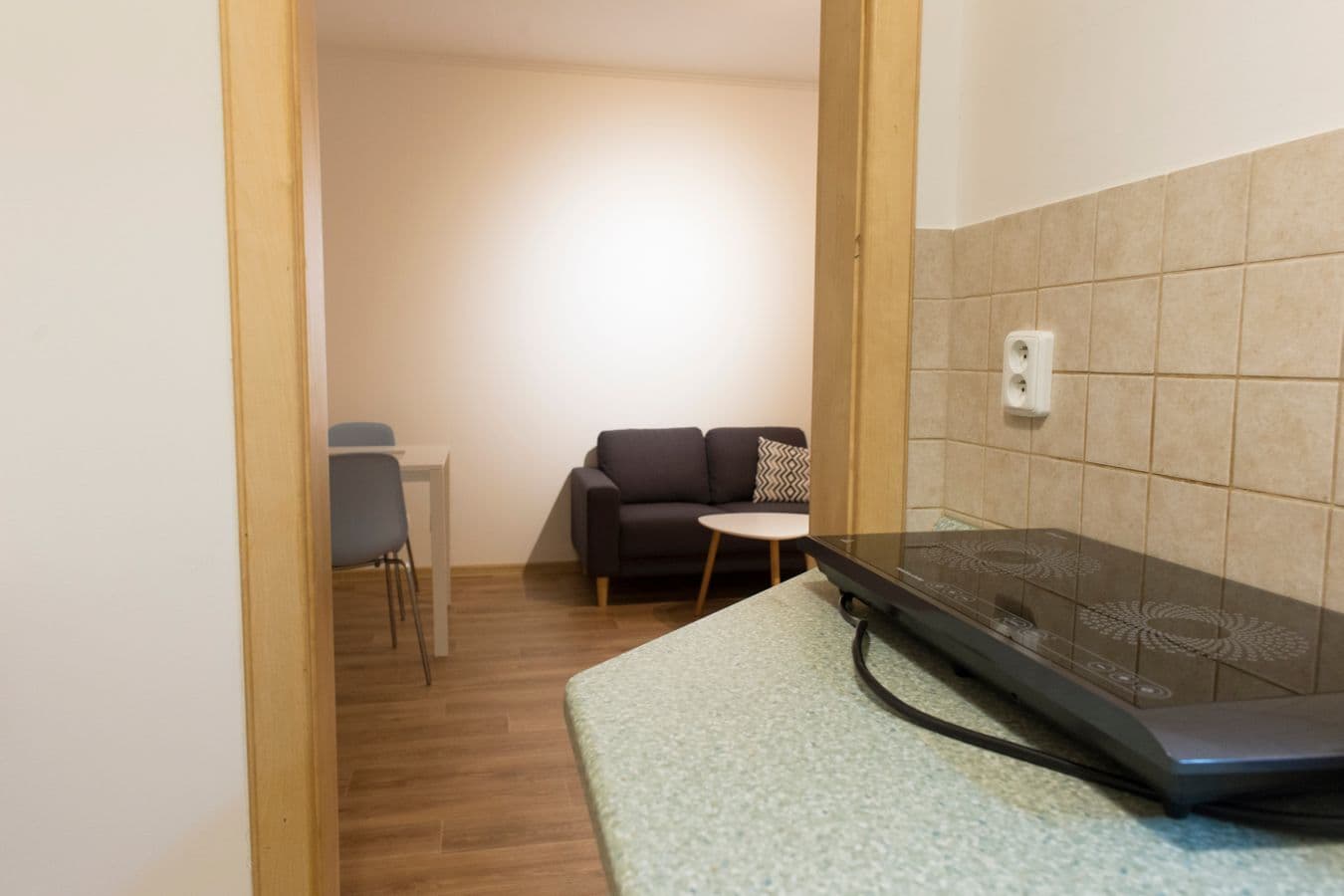 Prenájom bytu 1-izbový 30 m², Ledvinova, Praha, Praha Prenájom bytu 1-izbový 30 m², Ledvinova, Praha, Praha