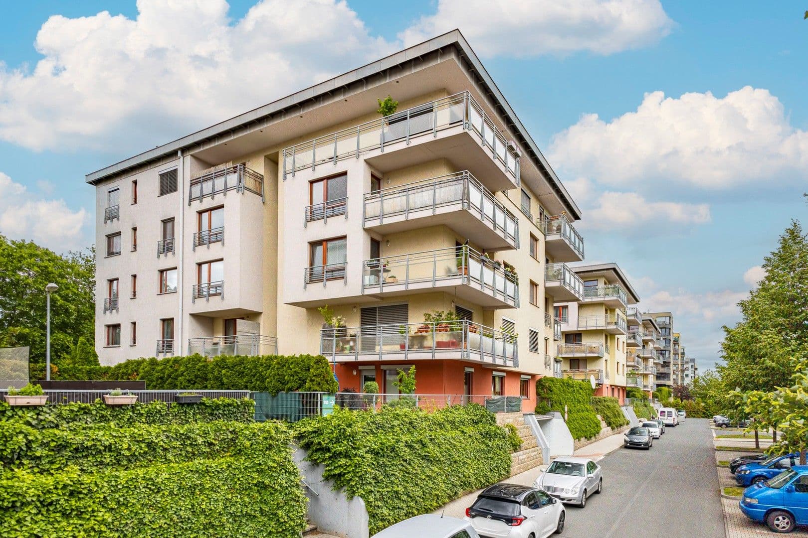 Prenájom bytu 1-izbový 34 m², Jana Přibíka, Praha, Praha Prenájom bytu 1-izbový 34 m², Jana Přibíka, Praha, Praha
