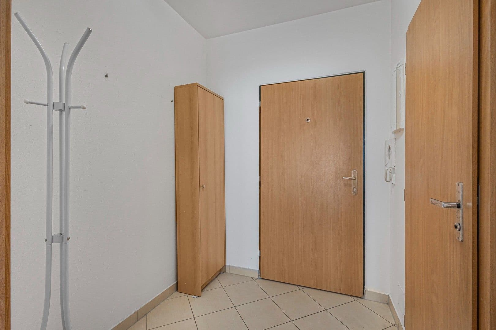 Prenájom bytu 1-izbový 34 m², Jana Přibíka, Praha, Praha Prenájom bytu 1-izbový 34 m², Jana Přibíka, Praha, Praha