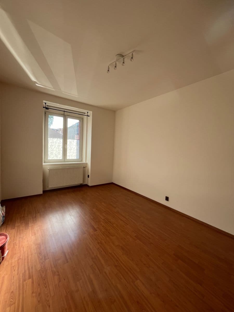 Prenájom bytu 1-izbový 30 m², U Svobodárny, Praha, Praha Prenájom bytu 1-izbový 30 m², U Svobodárny, Praha, Praha