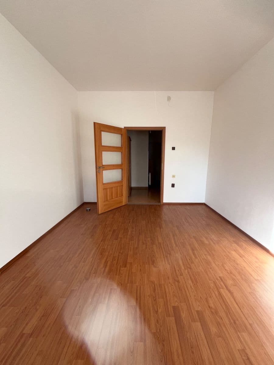 Prenájom bytu 1-izbový 30 m², U Svobodárny, Praha, Praha Prenájom bytu 1-izbový 30 m², U Svobodárny, Praha, Praha