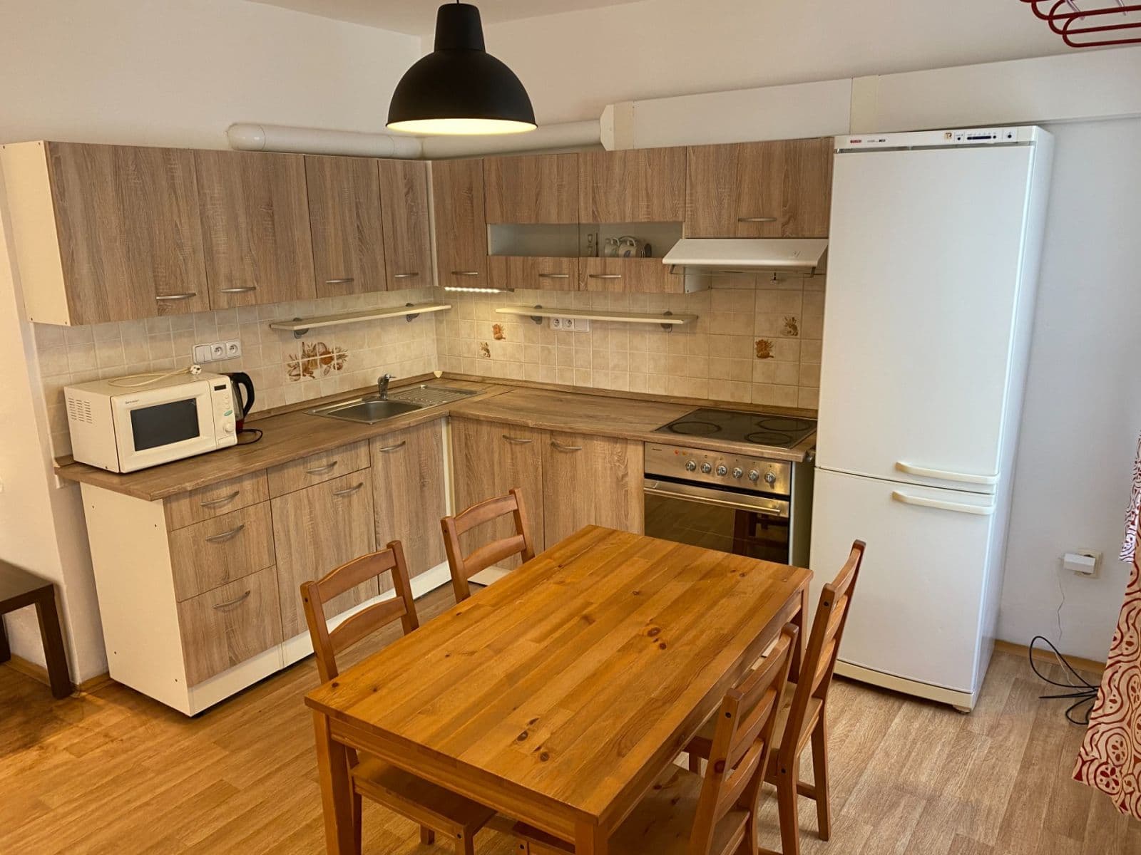 Prenájom bytu 2-izbový 67 m², Pobřežní, Praha, Praha Prenájom bytu 2-izbový 67 m², Pobřežní, Praha, Praha