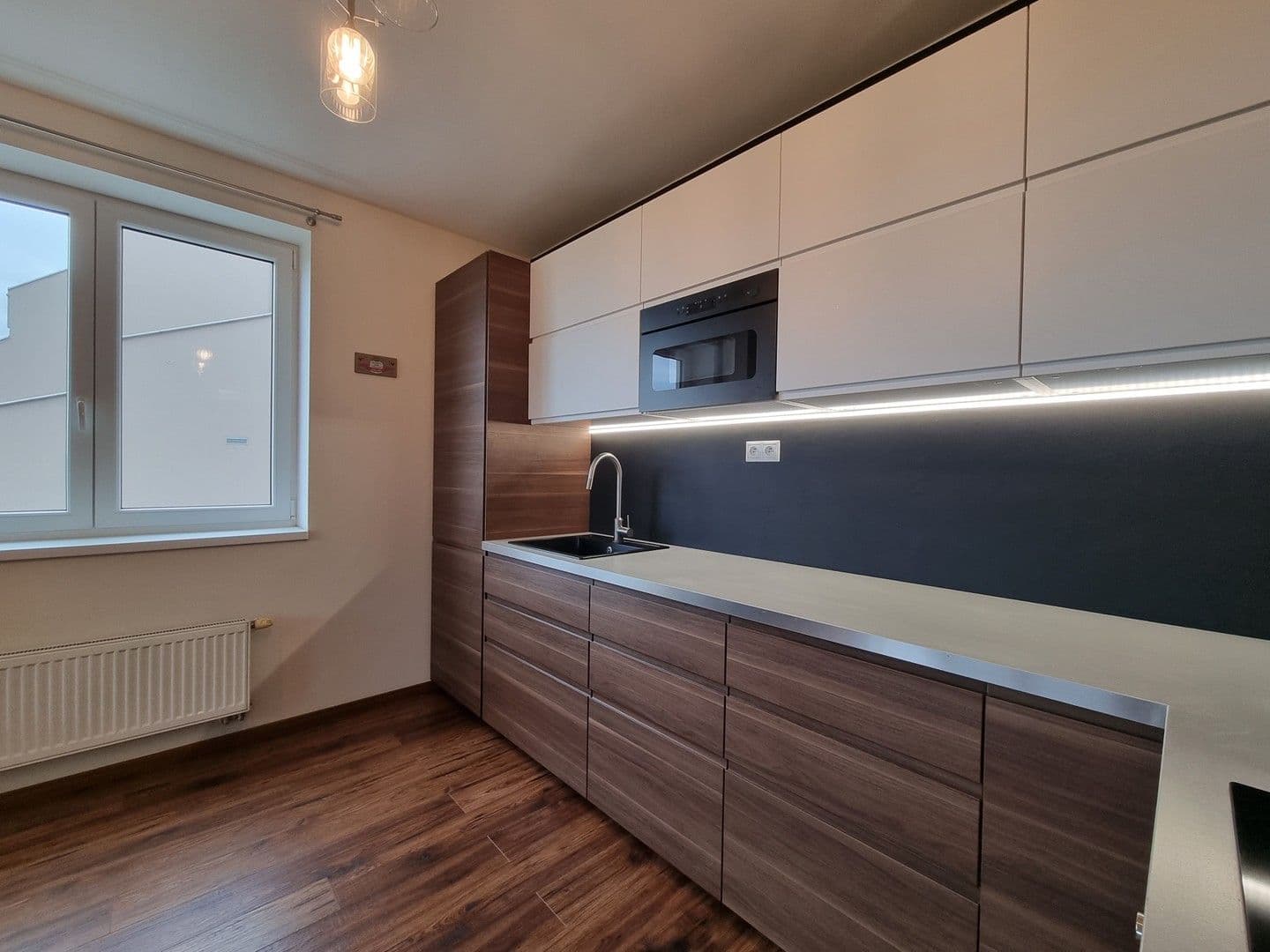 Prenájom bytu 3-izbový 54 m², V Honech, Klecany, Středočeský kraj Prenájom bytu 3-izbový 54 m², V Honech, Klecany, Středočeský kraj
