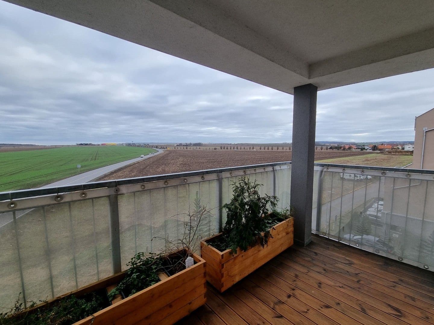 Prenájom bytu 3-izbový 54 m², V Honech, Klecany, Středočeský kraj Prenájom bytu 3-izbový 54 m², V Honech, Klecany, Středočeský kraj