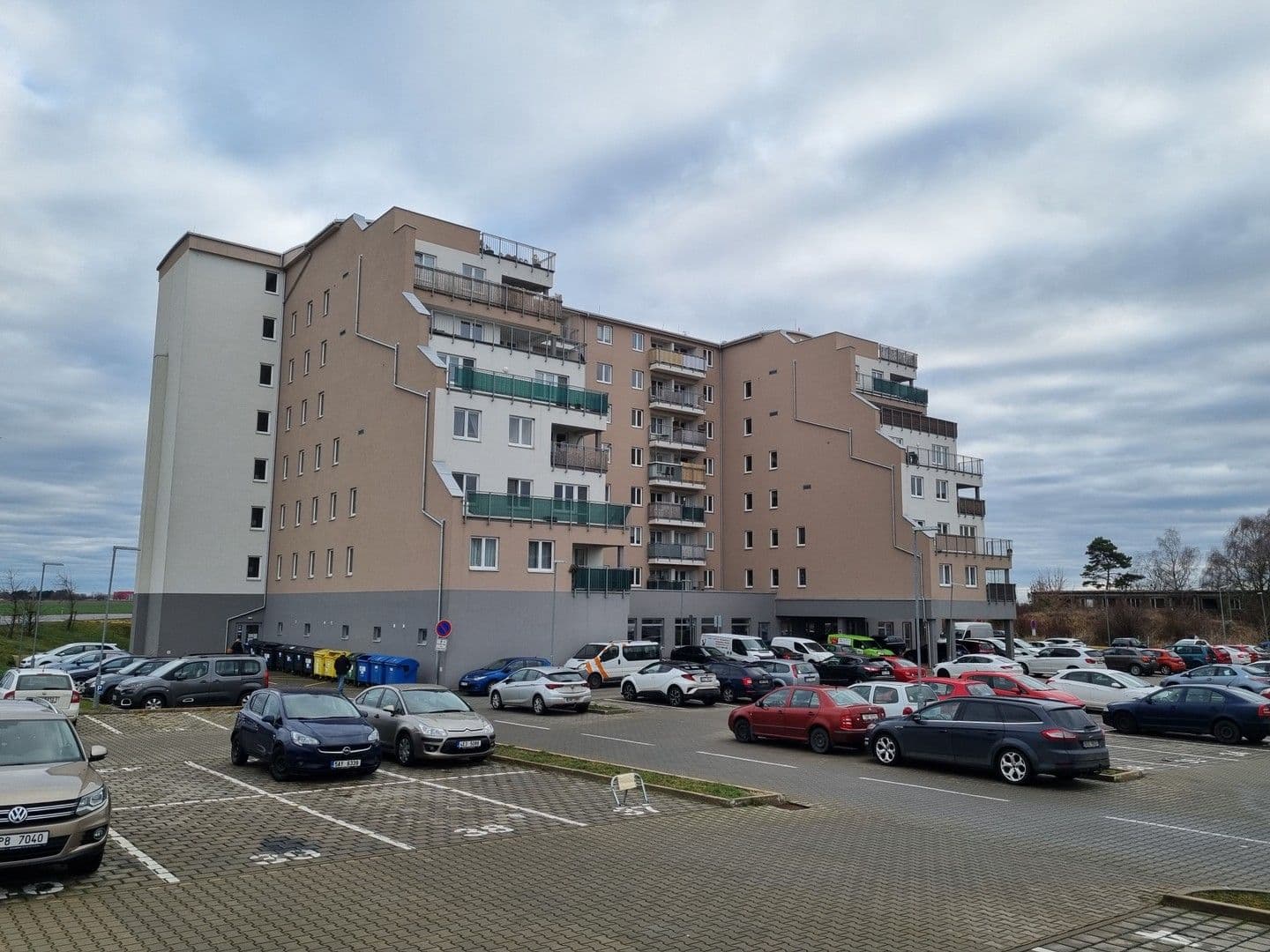 Prenájom bytu 3-izbový 54 m², V Honech, Klecany, Středočeský kraj Prenájom bytu 3-izbový 54 m², V Honech, Klecany, Středočeský kraj