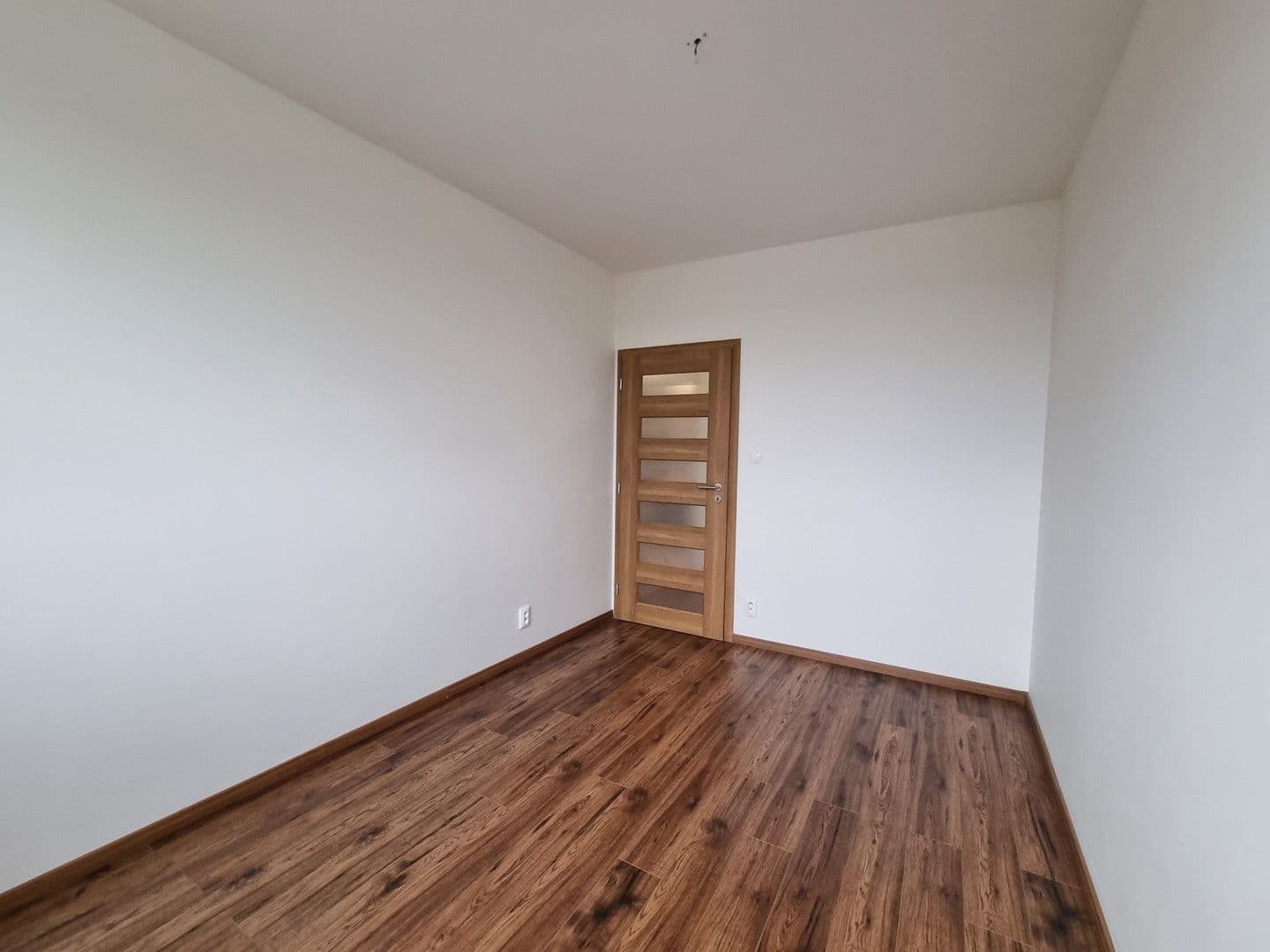 Prenájom bytu 3-izbový 54 m², V Honech, Klecany, Středočeský kraj Prenájom bytu 3-izbový 54 m², V Honech, Klecany, Středočeský kraj