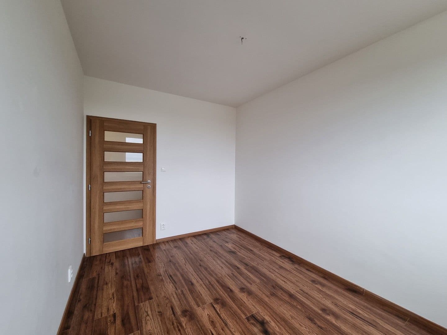 Prenájom bytu 3-izbový 54 m², V Honech, Klecany, Středočeský kraj Prenájom bytu 3-izbový 54 m², V Honech, Klecany, Středočeský kraj