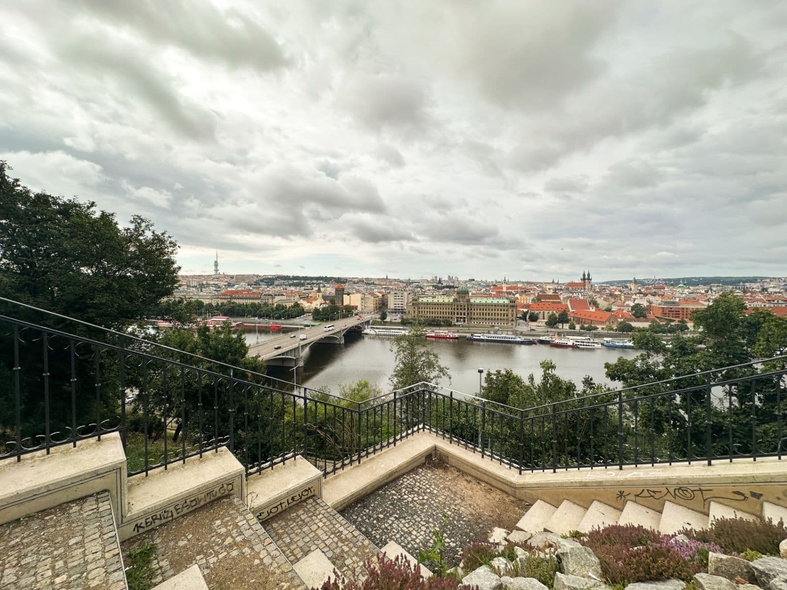 Prenájom bytu 1-izbový 34 m², Ovenecká, Praha, Praha Prenájom bytu 1-izbový 34 m², Ovenecká, Praha, Praha