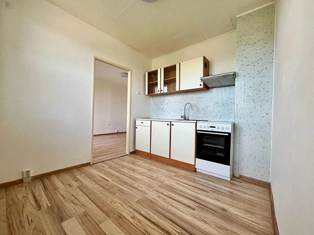 Predaj bytu 1-izbový 34 m², Bezejmenná, Bílina, Ústecký kraj Predaj bytu 1-izbový 34 m², Bezejmenná, Bílina, Ústecký kraj