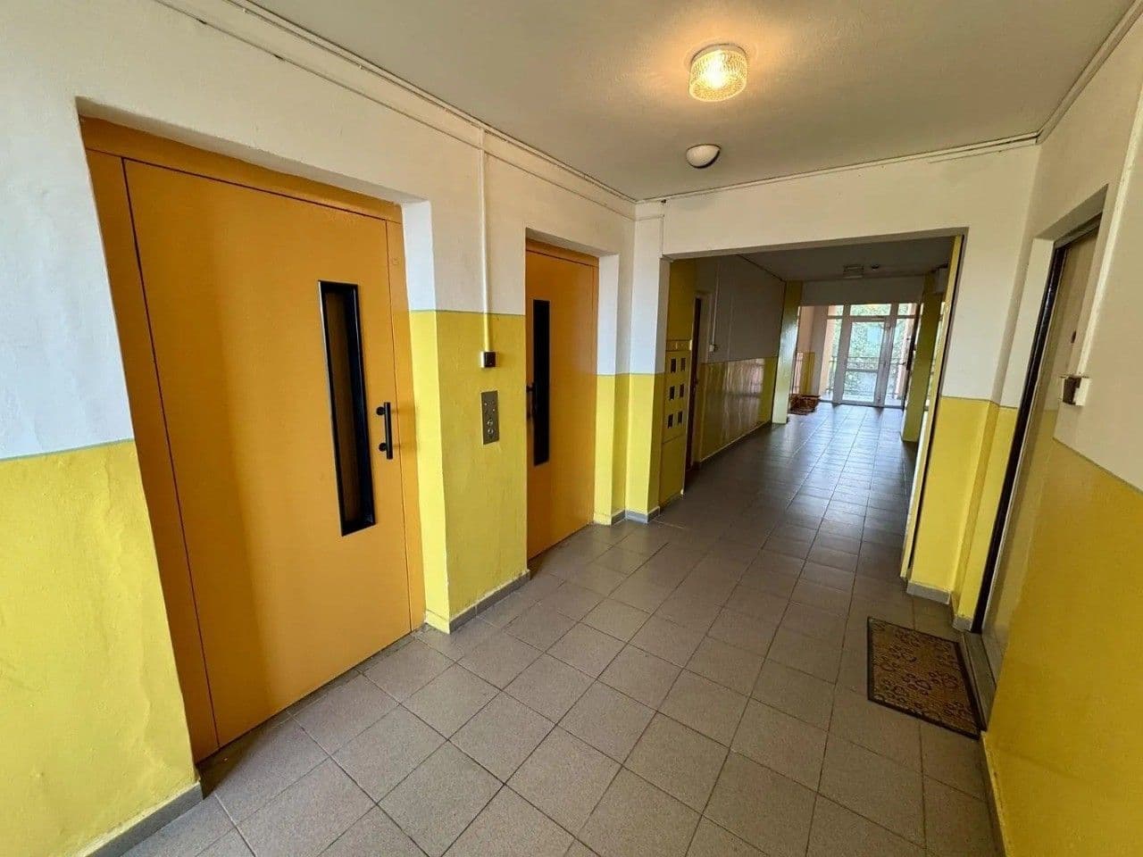 Predaj bytu 1-izbový 34 m², Bezejmenná, Bílina, Ústecký kraj Predaj bytu 1-izbový 34 m², Bezejmenná, Bílina, Ústecký kraj