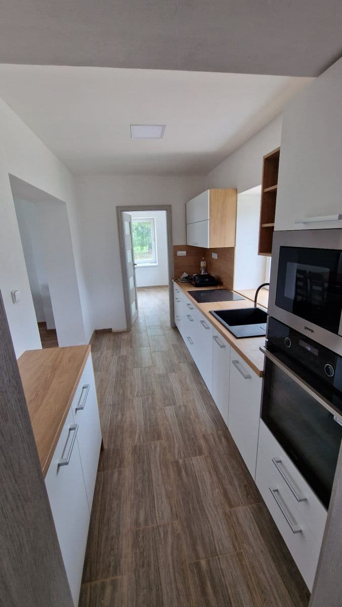Prenájom bytu 2-izbový 69 m², Ostřešany, Pardubický kraj Prenájom bytu 2-izbový 69 m², Ostřešany, Pardubický kraj