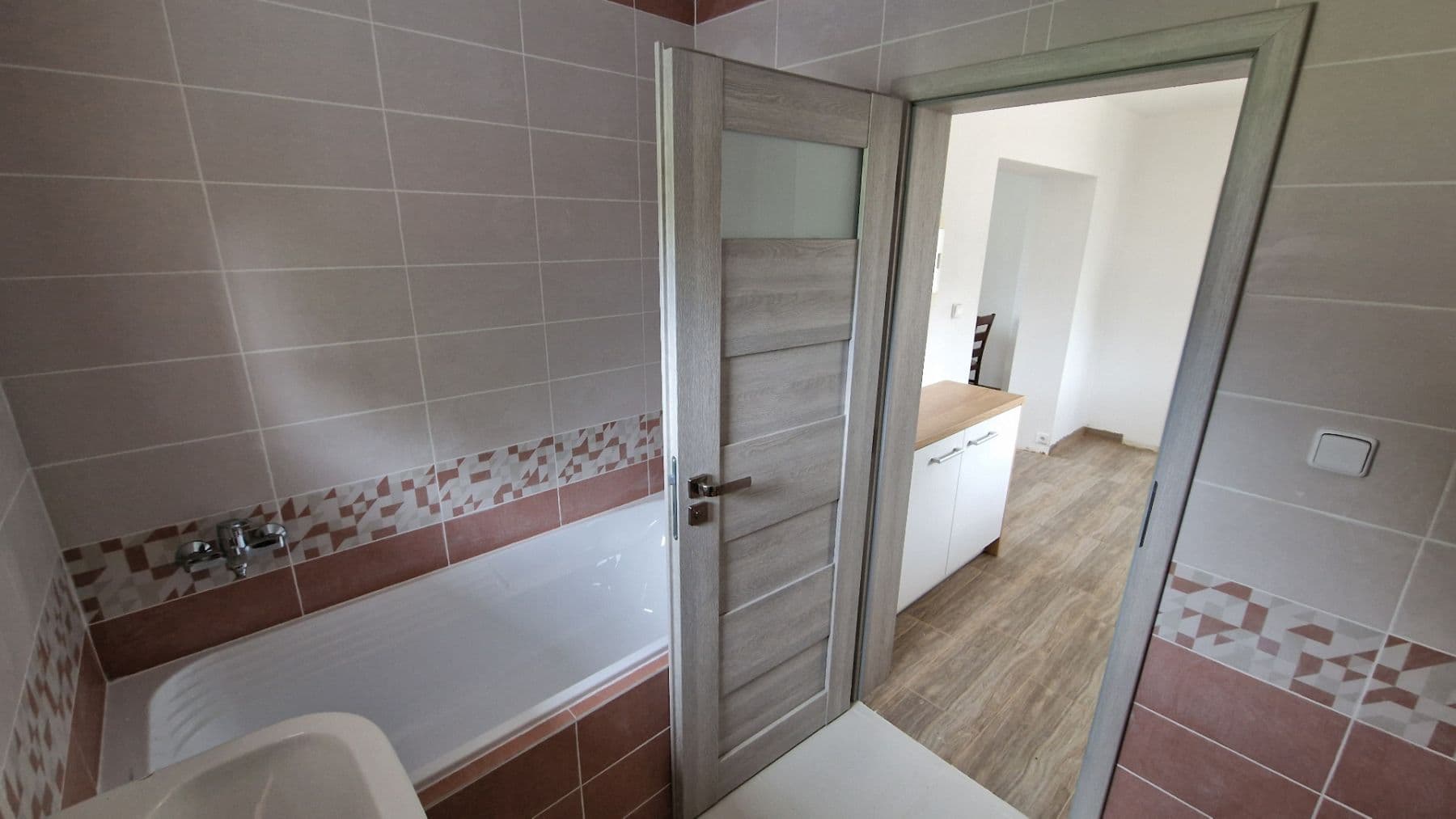 Prenájom bytu 2-izbový 69 m², Ostřešany, Pardubický kraj Prenájom bytu 2-izbový 69 m², Ostřešany, Pardubický kraj
