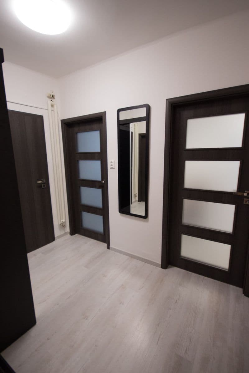 Prenájom bytu 1-izbový 35 m², Špitálska, Bratislava - mestská časť Staré Mesto, Bratislavský kraj Prenájom bytu 1-izbový 35 m², Špitálska, Bratislava - mestská časť Staré Mesto, Bratislavský kraj