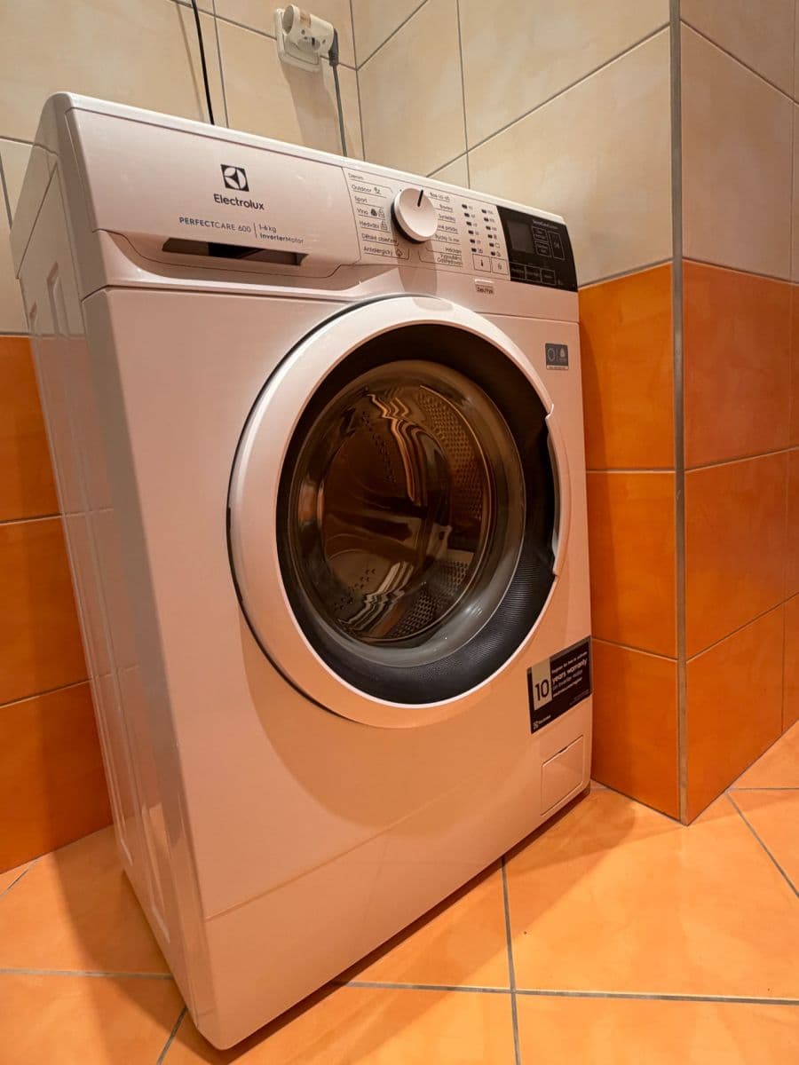 Prenájom bytu 2-izbový 44 m², Košická, Praha, Praha Prenájom bytu 2-izbový 44 m², Košická, Praha, Praha