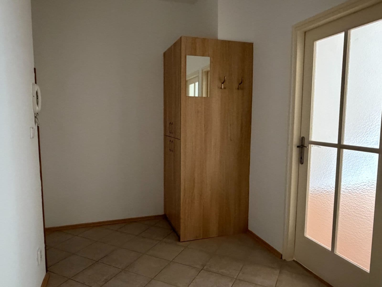 Prenájom bytu 2-izbový 44 m², Košická, Praha, Praha Prenájom bytu 2-izbový 44 m², Košická, Praha, Praha