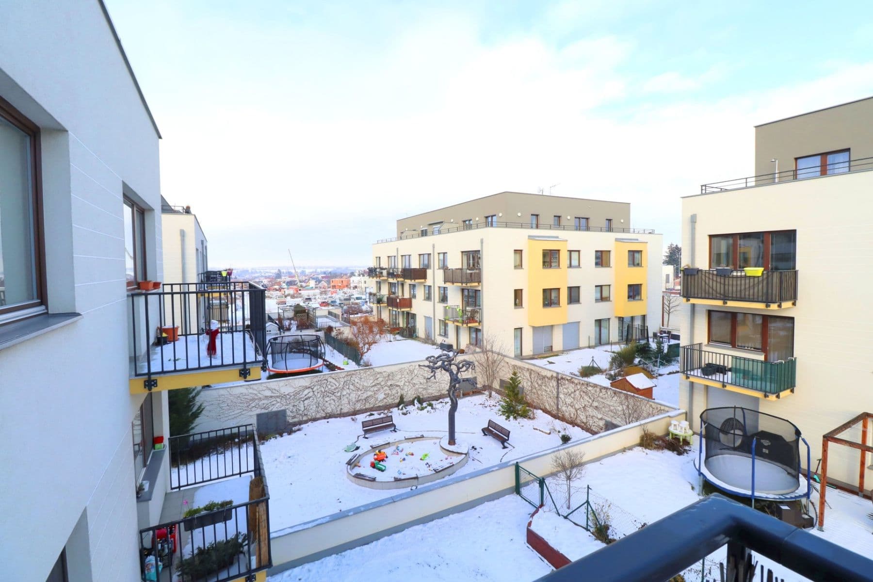 Prenájom bytu 1-izbový 37 m², K Beranovu, Praha, Praha Prenájom bytu 1-izbový 37 m², K Beranovu, Praha, Praha