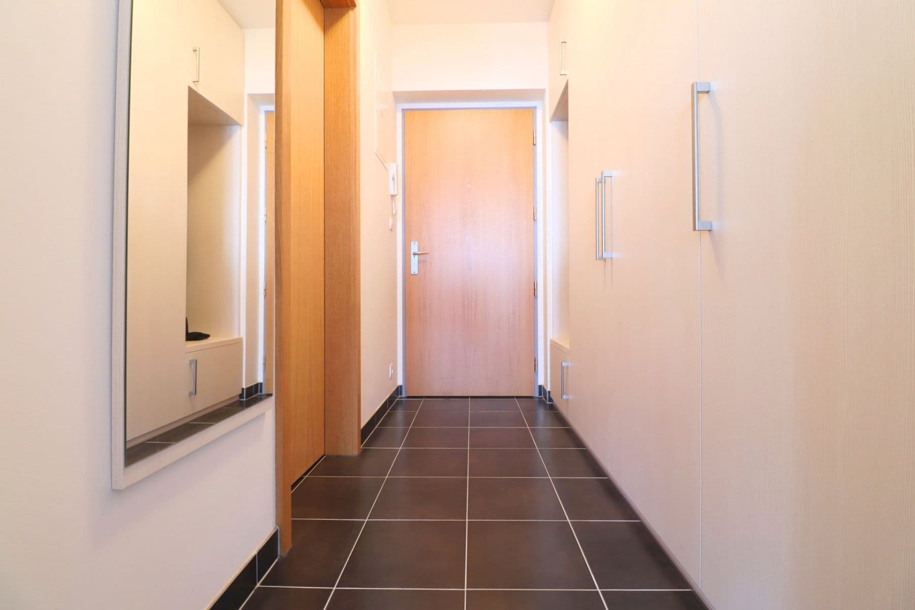 Prenájom bytu 1-izbový 37 m², K Beranovu, Praha, Praha Prenájom bytu 1-izbový 37 m², K Beranovu, Praha, Praha
