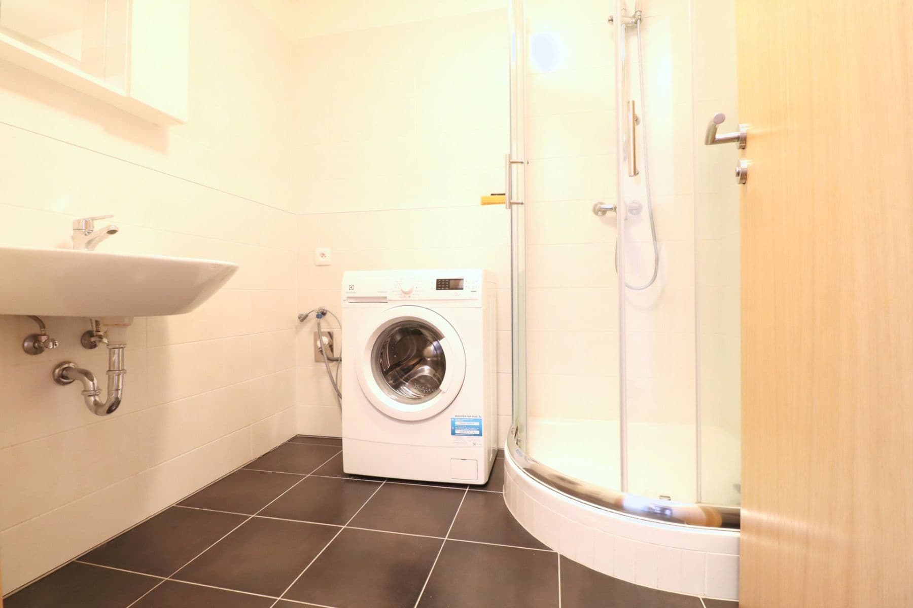 Prenájom bytu 1-izbový 37 m², K Beranovu, Praha, Praha Prenájom bytu 1-izbový 37 m², K Beranovu, Praha, Praha